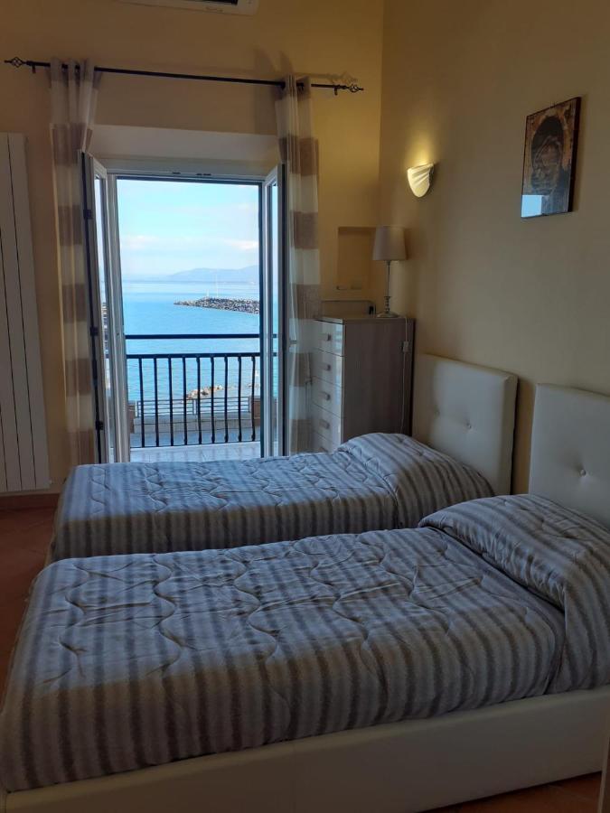 Апартаменти Casa La Marinella Порто-Санто-Стефано Екстер'єр фото